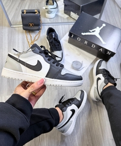 Nike Jordan Low - Branco, Preto e Cinza