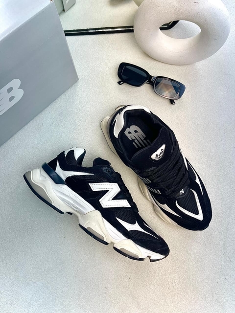 New Balance 9060 - Preto - comprar online