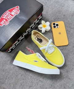Vans Authentic - Amarelo - comprar online