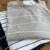 T-SHIRT LISTRADA RISCA DE GIZ - comprar online