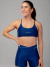 Esse short possui o cós alto cruzado com um ponto de luz em sua volta, ideal para aquela Patyzety que quer uma cinturinha bem fininha, pois é o efeito que essa modelagem trás. Tudo que nós queremos, ne?!

Produzido no tecido de poliamida com elastano, mic