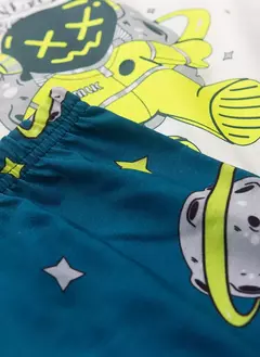 Pijama Longo Infantil Menino Off White Blusa e Calça Astronauta