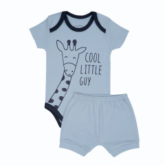 Kit Bebê 2 Peças Suedine Body Manga Curta e Bermuda “Cool Little Guy”