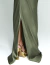 Vestido de festa longo verde oliva com decote americano,
