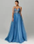 Vestido de festa longo azul com busto bordado, modelo Avenisse, alças finas e saia de tule, ideal para ocasiões especiais.