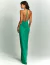 Vestido longo verde bandeira com detalhe no busto e costas à mostra,  ideal para madrinhas de casamneto