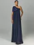 Vestido longo azul noite com laço no ombro, usado por modelo.