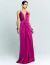 Vestido de festa longo de cetim fúcsia modelo frente única, com decote profundo e caimento elegante, ideal para madrinhas ou convidadas de casamento.