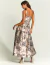 Vestido midi de festa estampado em tons de preto e oxford, com alças finas ideal para casual, convidada de casamento