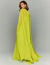 Mulher usando vestido de festa longo tomara que caia na cor lima, modelo Segóvia, com tecido fluido e caimento elegante.