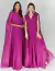 Vestido de festa longo rosa pink com bordados e mangas fluídas ideal para mãe de noivo, madrinha de casamento