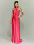 Vestido de festa longo de cetim na cor pink, estilo elegante e sofisticado ideal para madrinhas de casamento