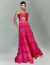 Vestido de festa longo pink com detalhe frontal ideal para madrinhas, convidada de casamento, convidada de formatura, ocasiões especiais
