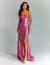 Vestido de festa longo rosa estilo sereia com decote tomara que caia e fenda lateral ideal para madrinha de casamento, formandas
