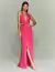 vestido de festa longo pink com detalhe de nó, estilo frente única e fenda na perna ideal para convidada de casamento