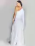 Vestido de festa longo de um ombro só, branco, visto de costas ideal vestido de noiva, casamento civil, pre weeding, batizado, reveillon