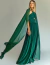 Vestido longo verde floresta com design elegante e frente única, ideal para festas e eventos especiais.