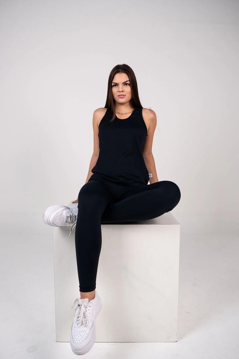 REGATA PRETA