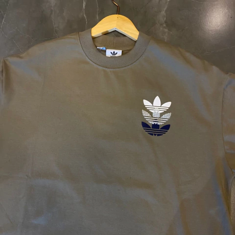 Camiseta Adidas Oversized Malhão Premium - comprar online