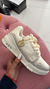 LV trainner cravejado branco c off