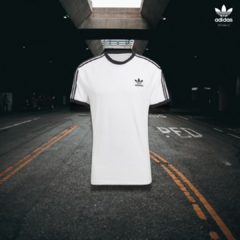 COMBO REMERA ADIDAS Y GORRA NEW ERA + REMERA DE REGALO - comprar online