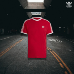 Imagen de COMBO REMERA ADIDAS Y GORRA NEW ERA + REMERA DE REGALO