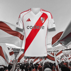 CAMISETA DE RIVER + CHOMBA DE REGALO en internet