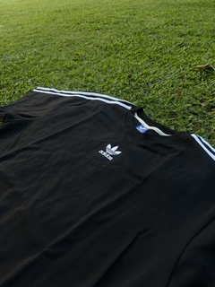 REMERAS ADIDAS RETRO 2X1 Y MEDIAS DE REGALO - comprar online