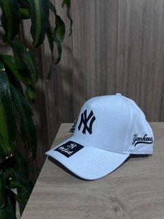 Gorras NEW ERA 3 X 1 en internet