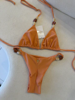 BIQUINI ANTONELLA CORTININHA FITA SEMI FIO LARANJA (G) - Litoral Beachwear | Moda Praia Feminina