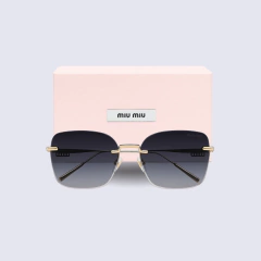 LENTES DE SOL MIU MIU en internet