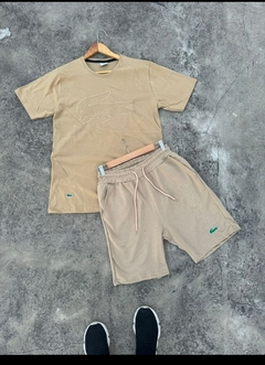 Conjunto Lacoste Remera + Bermuda en internet