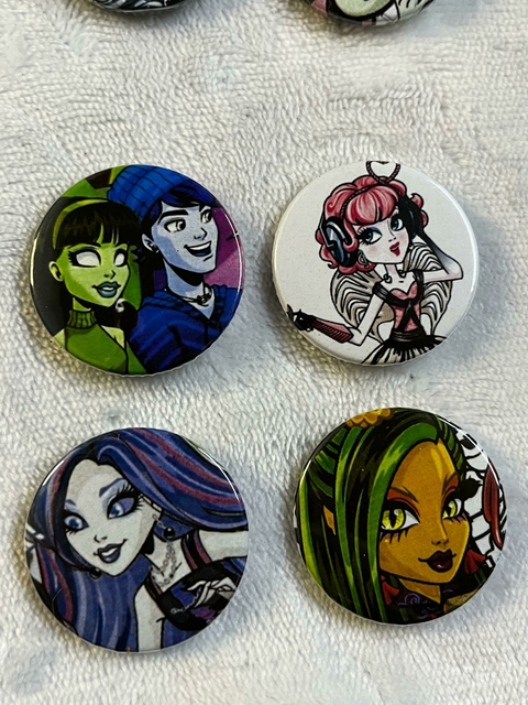 Kit Bottons Personalizados Monster High