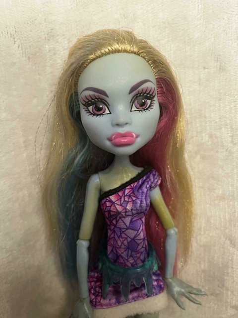 Abbey Bominable Scaris - Monster High Boneca