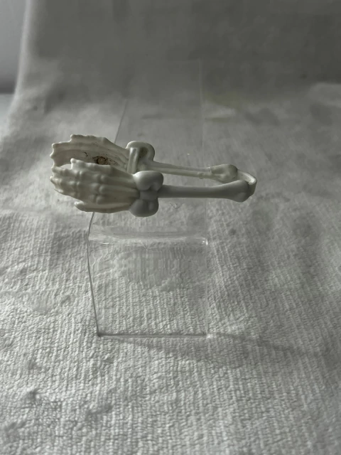 Pegador Branco - Monster High Boneca Acessório - comprar online