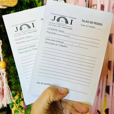 Bloco 10x15cm Preto e Branco Personalizado com 100 Folhas