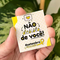Imagem do Mini Tags Setembro Amarelo - 50 Unidades Variadas | 5 Frases de Apoio | 4x5,5cm com Furo | Papel Couchê 300g