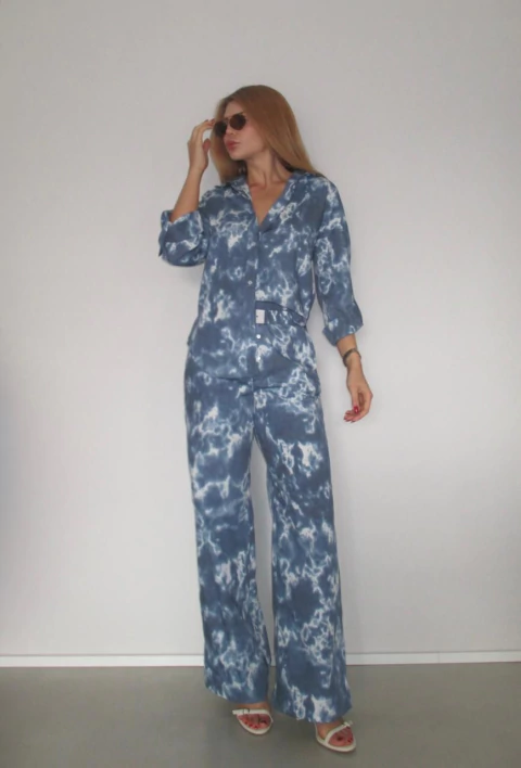 CONJUNTO AZUL ESTAMPADO TIE DYE TERESA - CLOUDE - comprar online