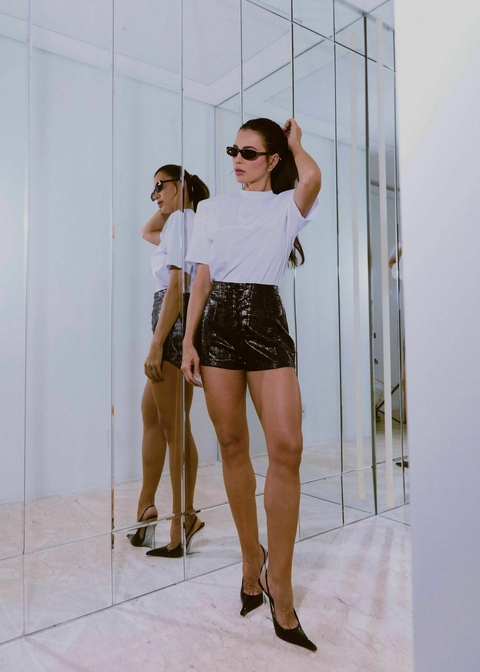 SHORT PRETO AMELIA - CLOUDE - comprar online