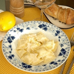 Raviolloni de Mussarela com Gorgonzola - 500g