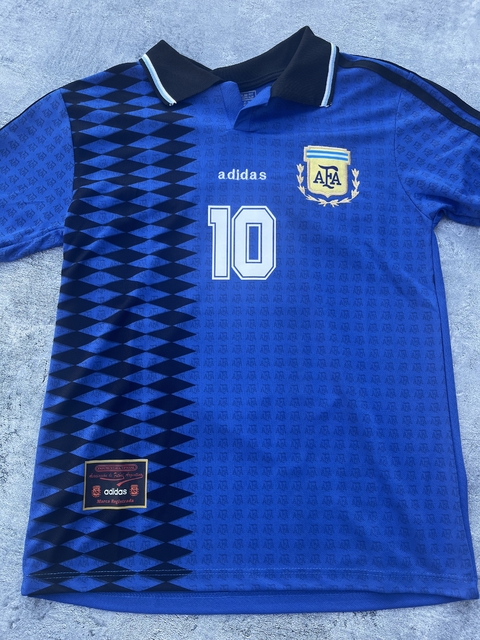 CAMISETA RETRO DE MARADONA 1994 - comprar online