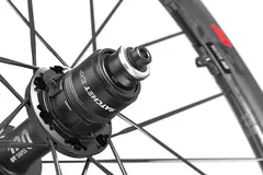 Par de Ruedas Ruta DT SWISS ARC 1100 DICUT DB - Bike Expert