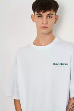 Remera ABOUT - comprar online