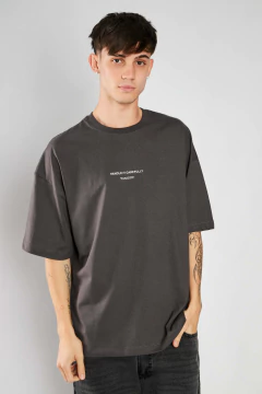 Remera over CARREFULLY - Blamck