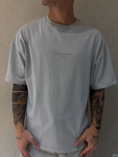 Remera ADVERSITY en internet