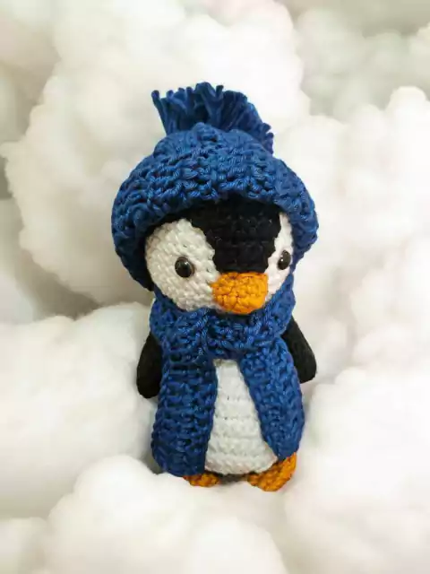 Pinguim amigurumi