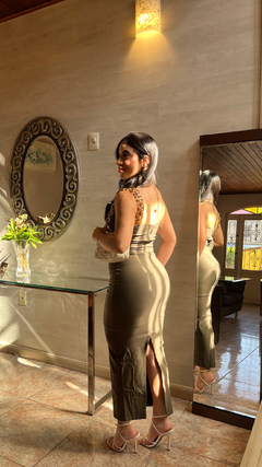 Vestido tomara que caia em bengaline verde militar na internet
