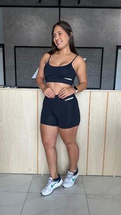 REF: 1281 Short curto af na internet