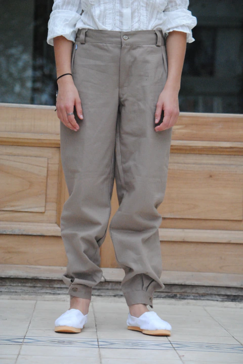 Bombacha de campo gabardina beige