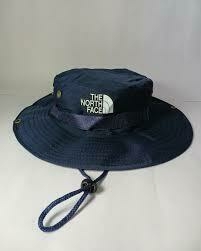 Imagen de Combo De North Face 2x1 en Remeras + Sombrero Australiano